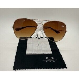 Oakley Sunglasses Feedback Brown Aviators W/Brown Lenses, Case & Cleaning Cloth